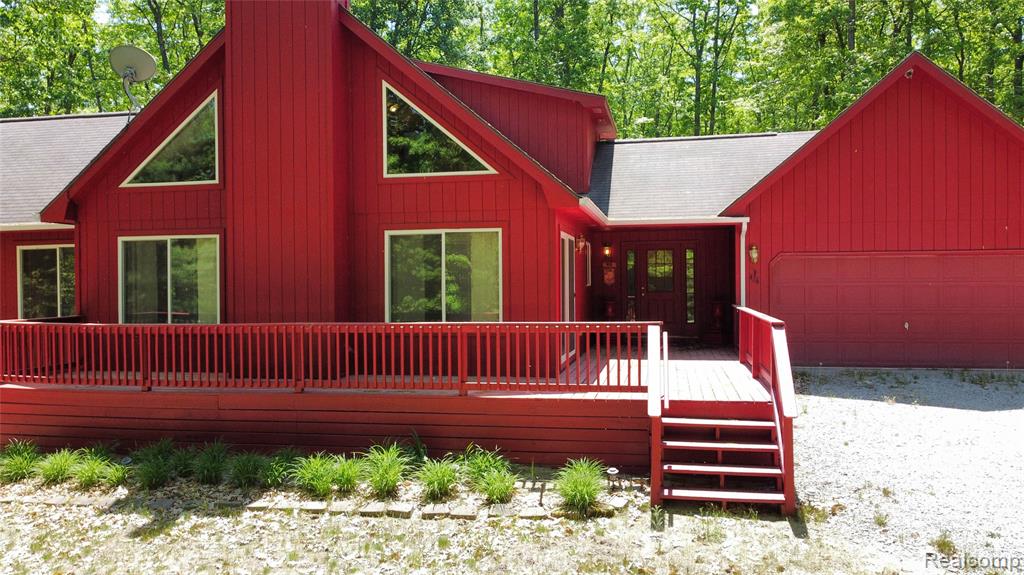 416 Crystal Lane, Roscommon, MI 48653