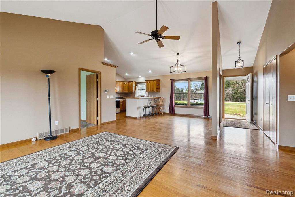 4332 LAKE PLEASANT Road, North Branch, MI 48461 — Photo 5