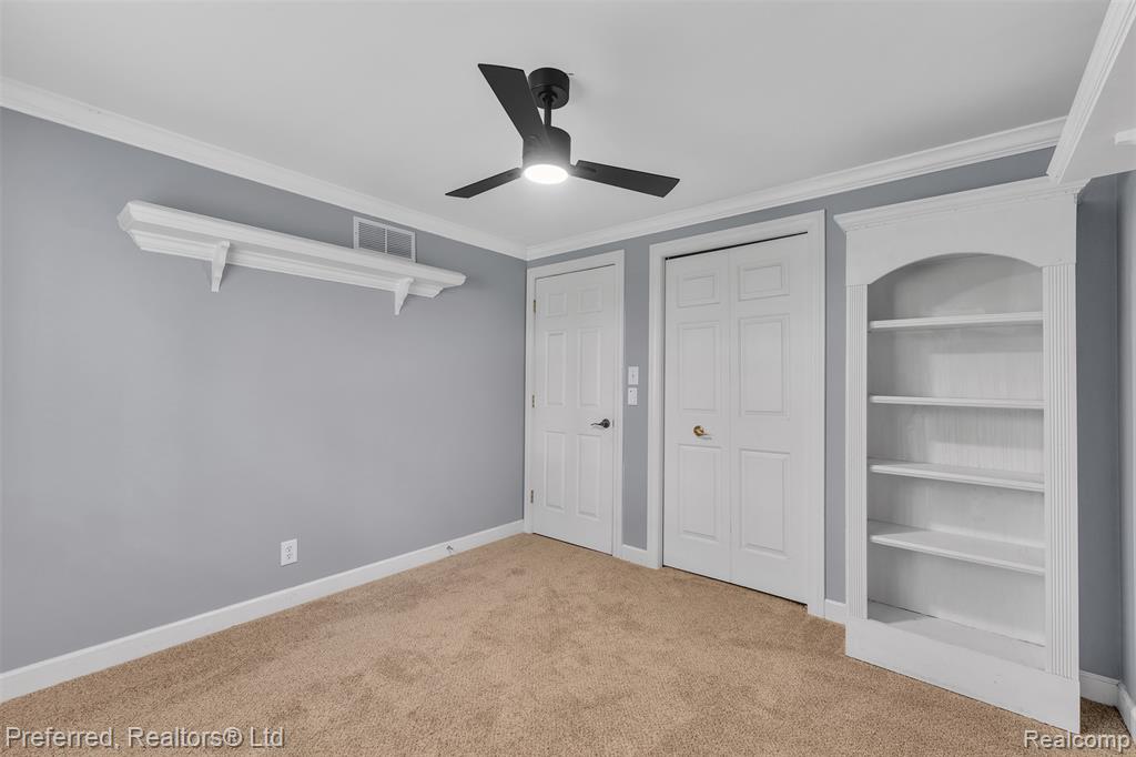 9366 Wild Oaks Circle, South Lyon, MI 48178 — Photo 27