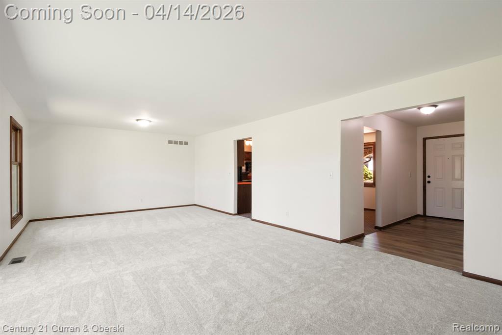 41100 White Haven Court, Northville, MI 48168 — Photo 15