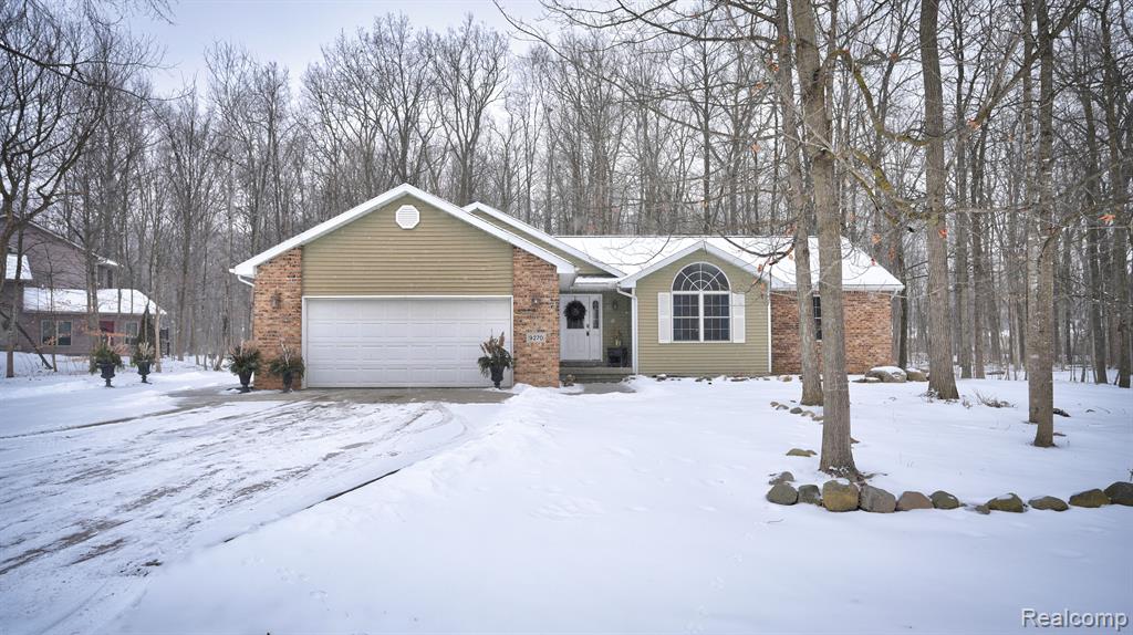 9270 OAKVIEW Drive, Swartz Creek, MI 48473 — Photo 38