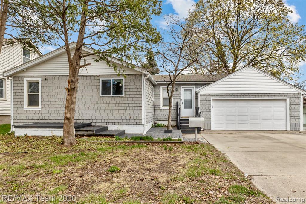 6200 Nightingale Street, Dearborn Heights, MI 48127 — Photo 2