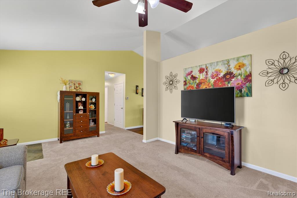 2092 Brier Crest Drive, Davison, MI 48423 — Photo 10