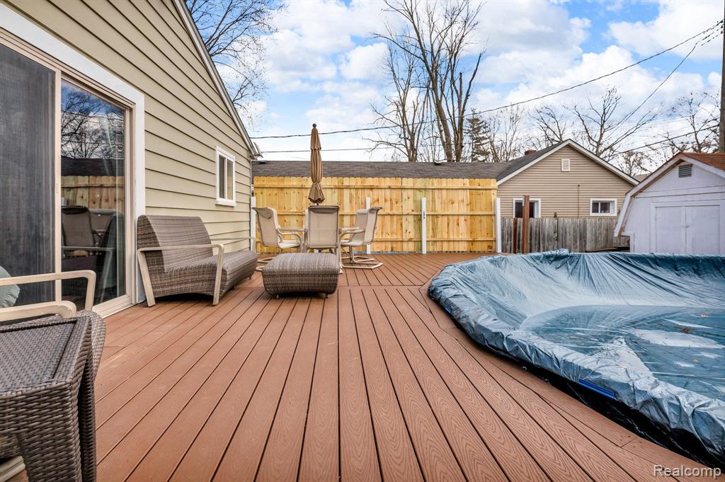 8866 JANIS Street, Utica, MI 48317 — Photo 12