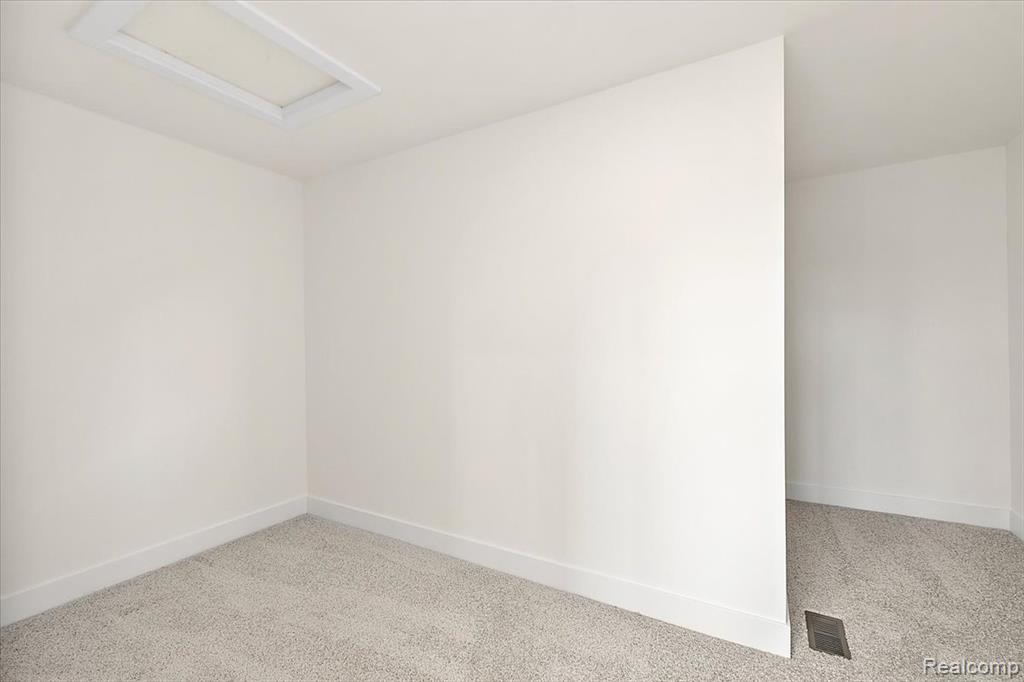 42435 Magnolia Drive, Sterling Heights, MI 48314 — Photo 26