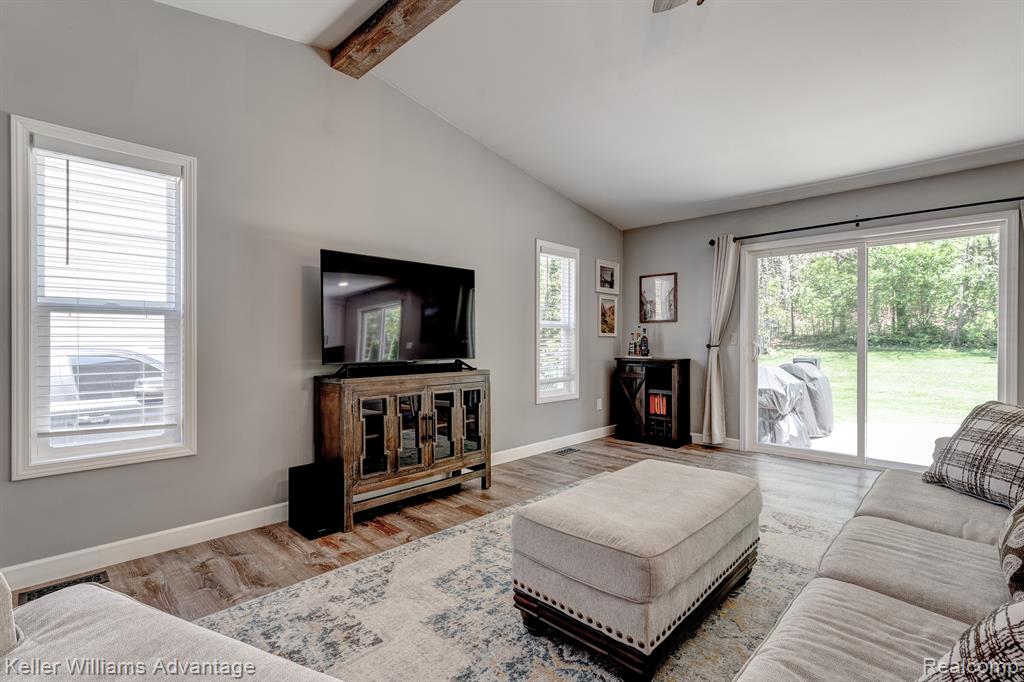 504 GLENWYTH Road, Brighton, MI 48116 — Photo 11