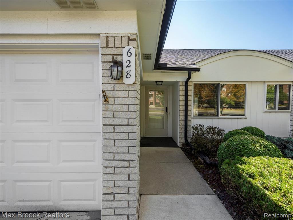 628 Country Club Drive, 23, Saint Clair Shores, MI 48082 — Photo 27