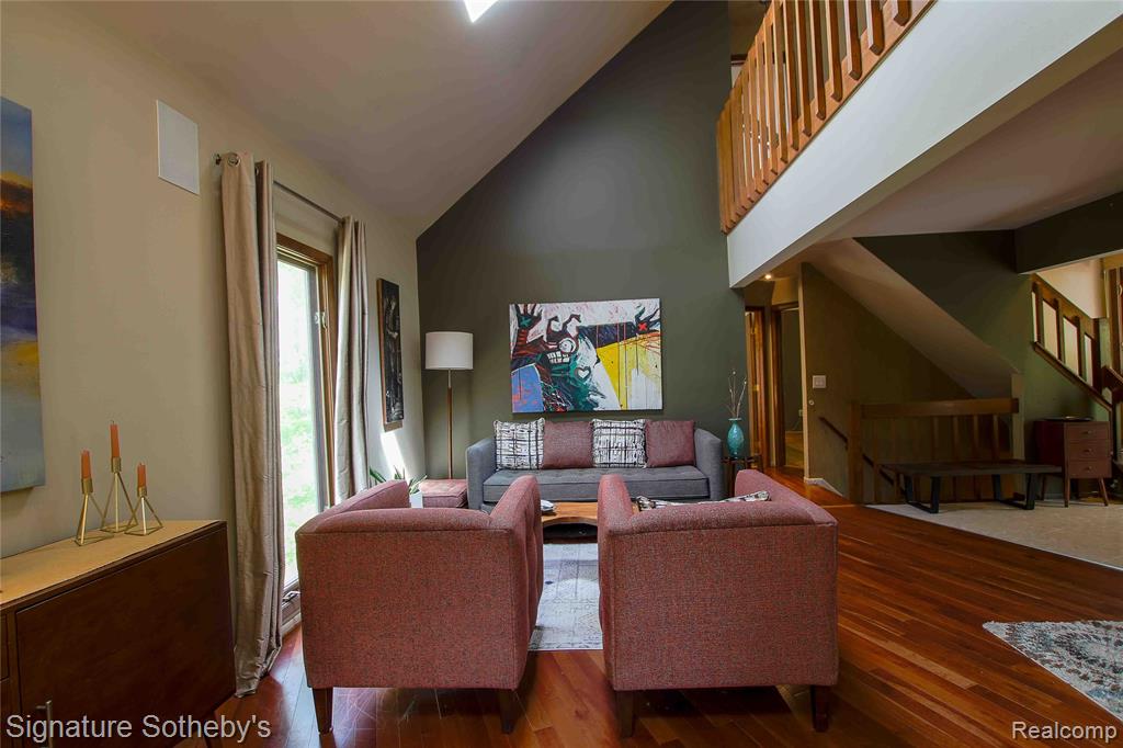 4945 Whitlow Court, Commerce Twp, MI 48382 — Photo 3
