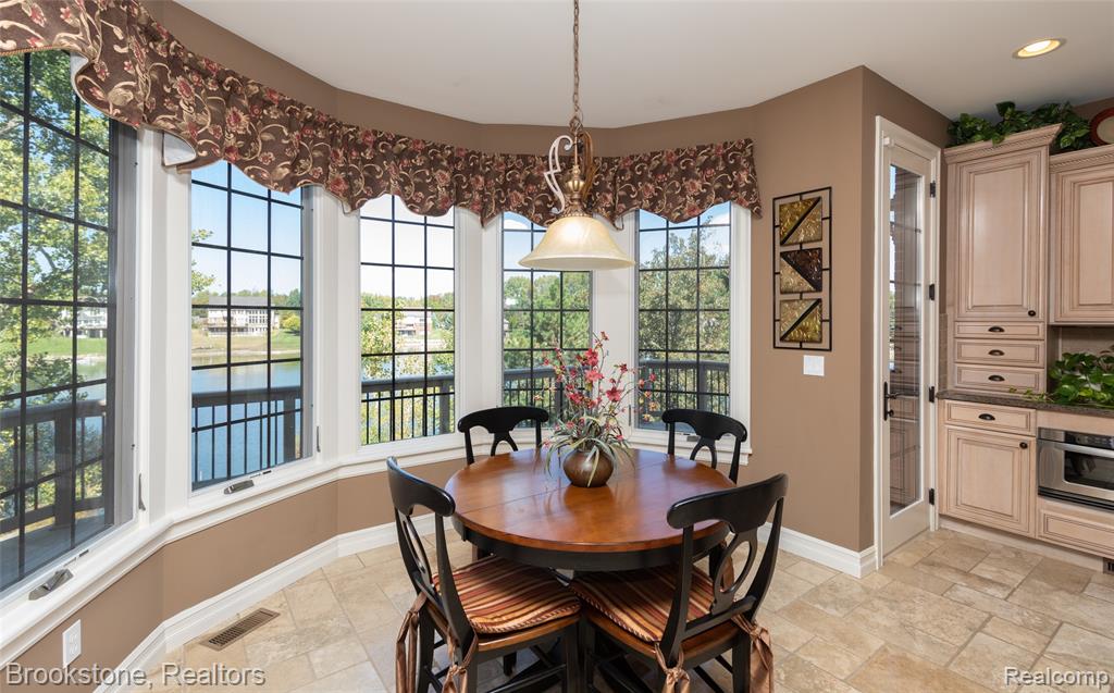4628 COASTAL PKWY, White Lake, MI — Photo 32