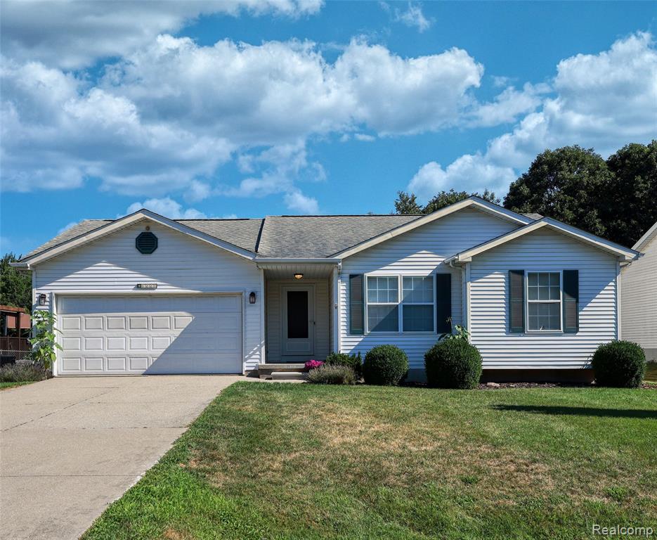 1221 Windsor Street, Grand Blanc, MI 48507