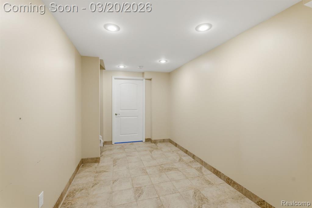 35950 Tamarack Court, New Baltimore, MI 48047 — Photo 38