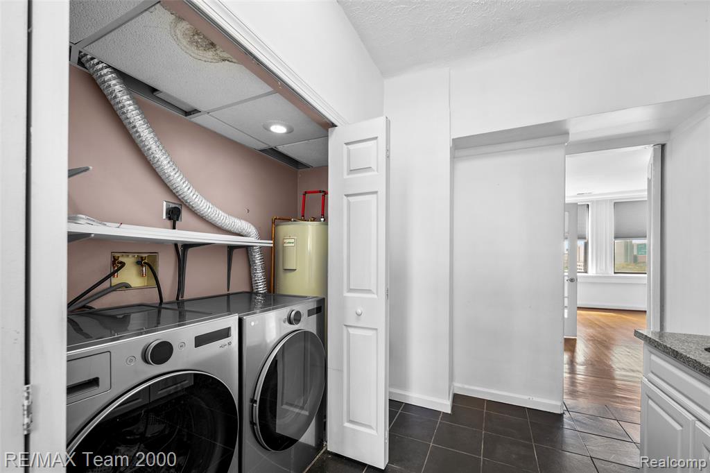 2900 E Jefferson Avenue, 61-C8, Detroit, MI 48207 — Photo 32