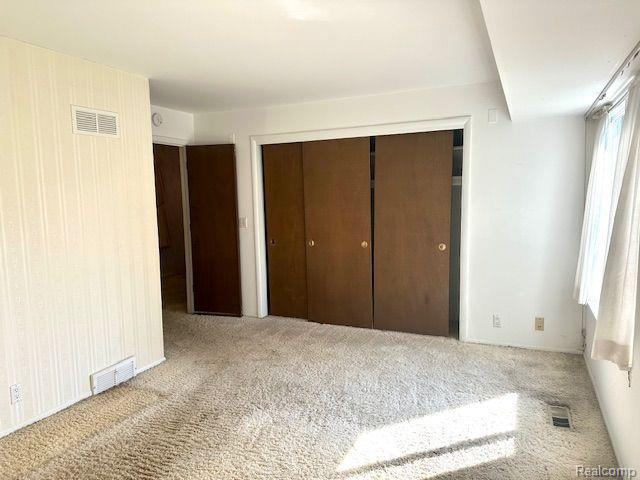 3045 LINDENWOOD Drive, 108, Dearborn, MI 48120 — Photo 14