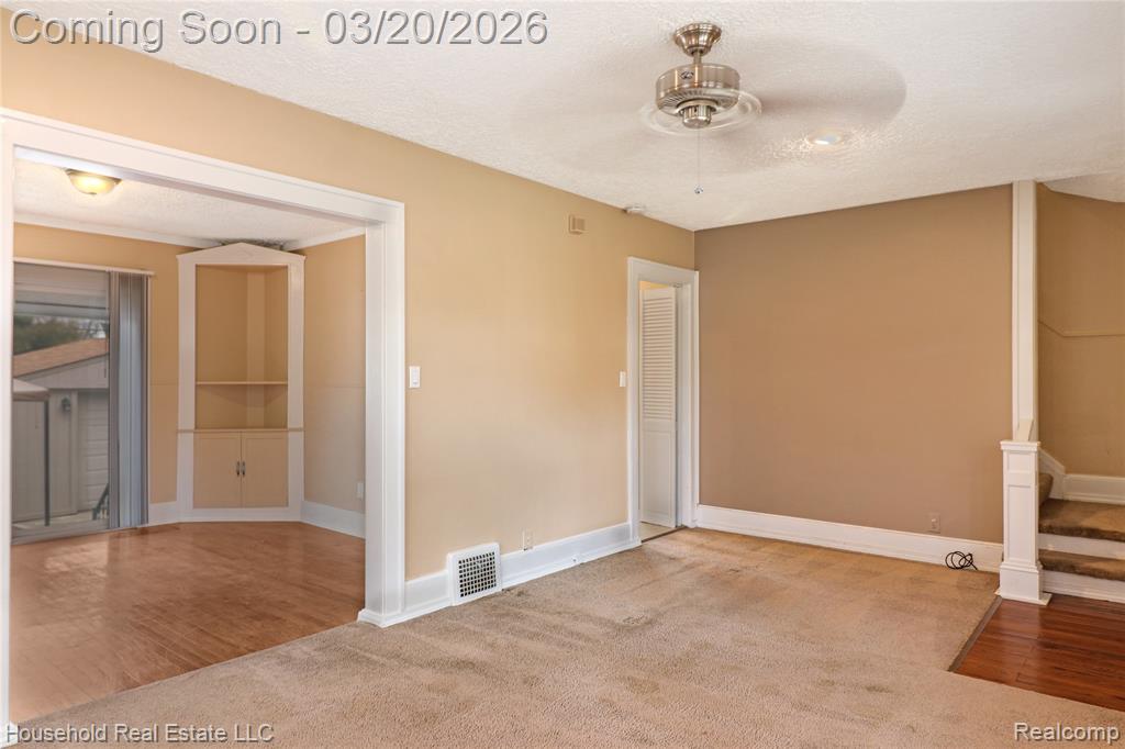 8335 Harding, Center Line, MI 48015 — Photo 6