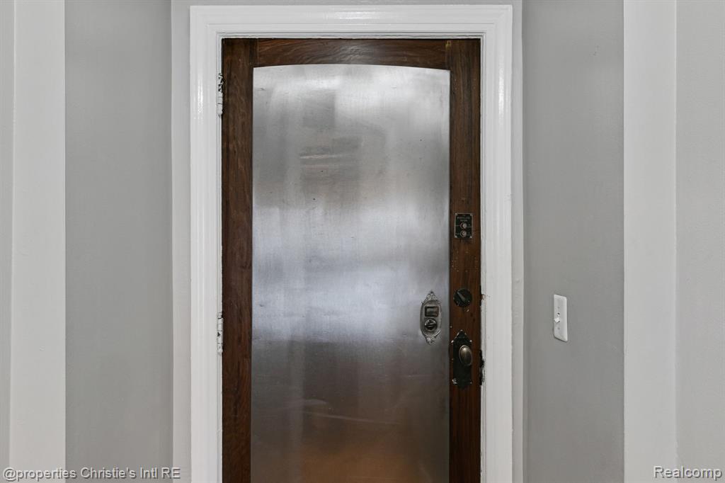 15 E KIRBY Street, 404, Detroit, MI 48202 — Photo 28