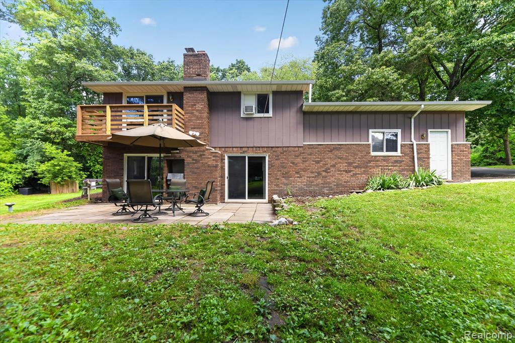 423 Sunset, White Lake, MI 48383 — Photo 45