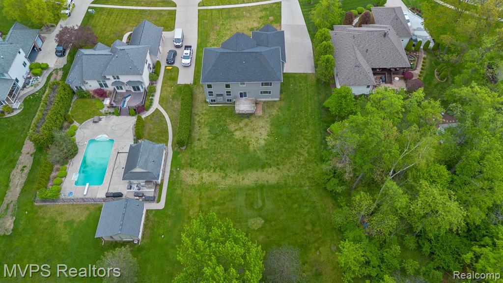 5325 SHOREWOOD Drive, Fort Gratiot, MI 48059 — Photo 58