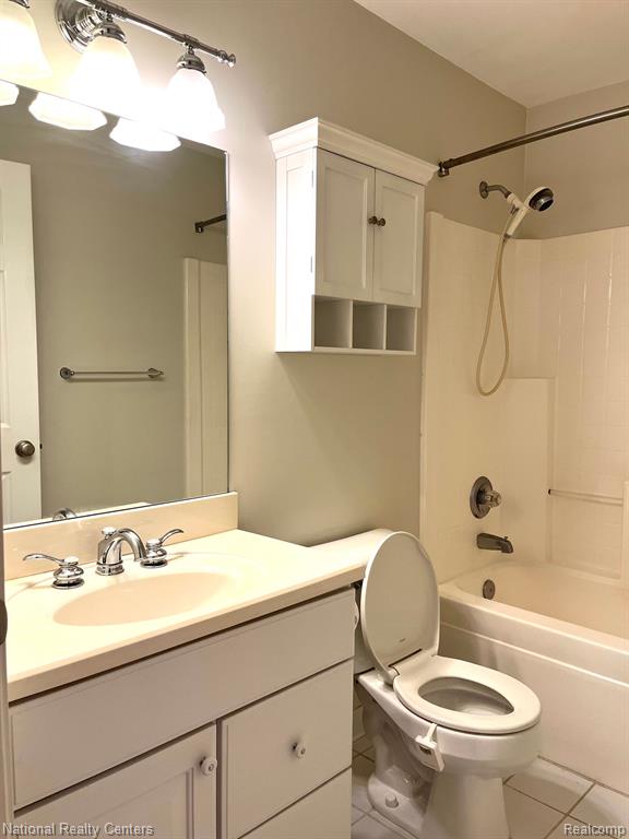 28071 CARLTON WAY Drive, Novi, MI 48377 — Photo 36