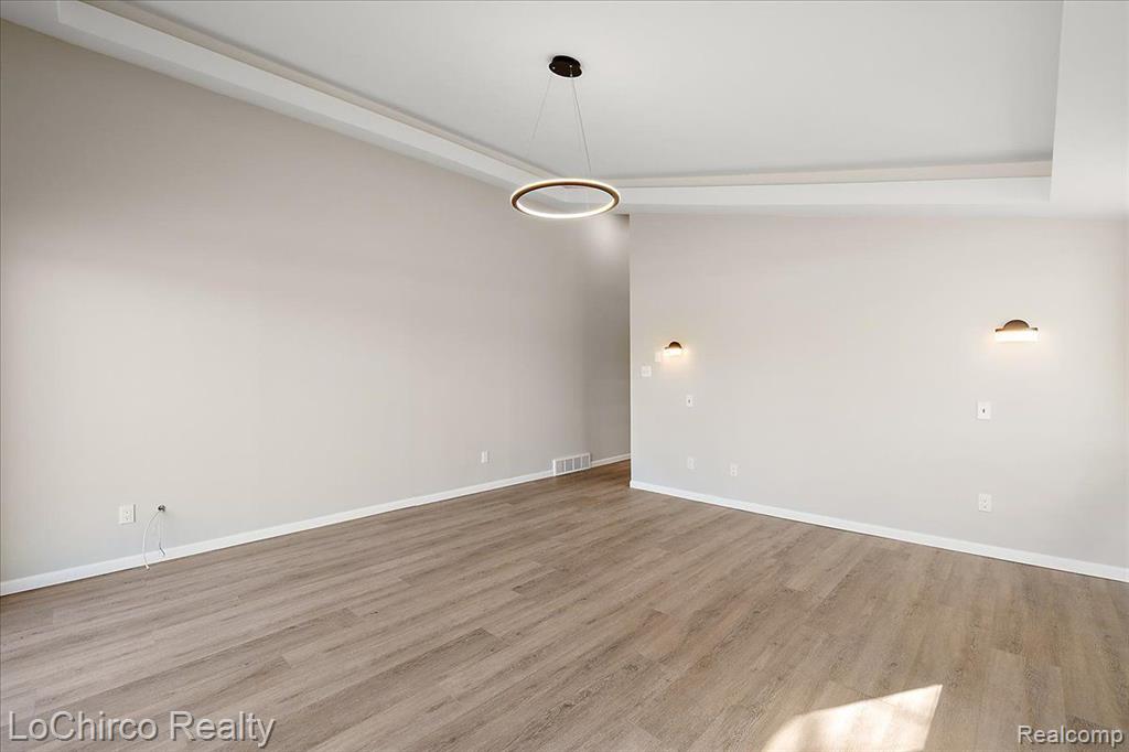 8603 N OWOSSO Road, Fowlerville, MI 48836 — Photo 28