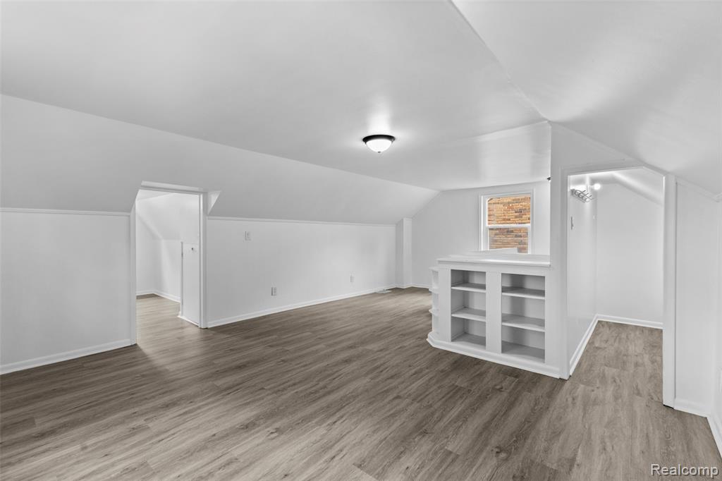8310 Whitcomb Street, Detroit, MI 48228 — Photo 23