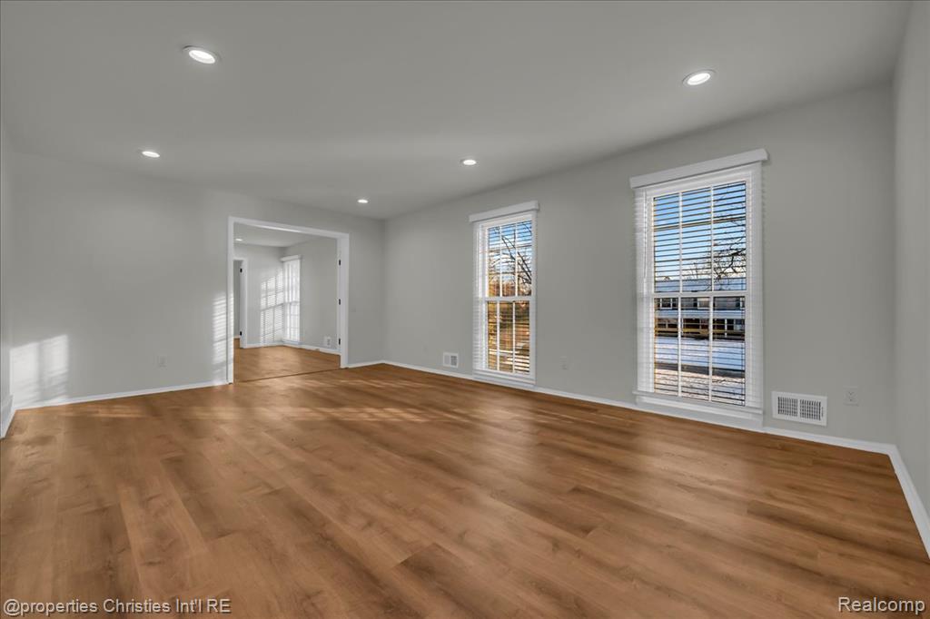 4970 Hardwoods Drive, West Bloomfield, MI 48323 — Photo 6