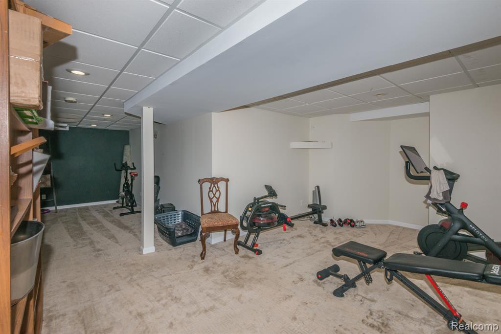 46009 WINDRIDGE Lane, Canton, MI 48188 — Photo 55