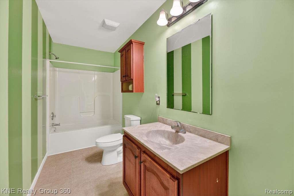 1525 Shoreline Drive, Hartland, MI 48353 — Photo 23