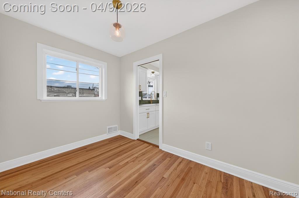 205 Royal Park Lane, Madison Heights, MI 48071 — Photo 12