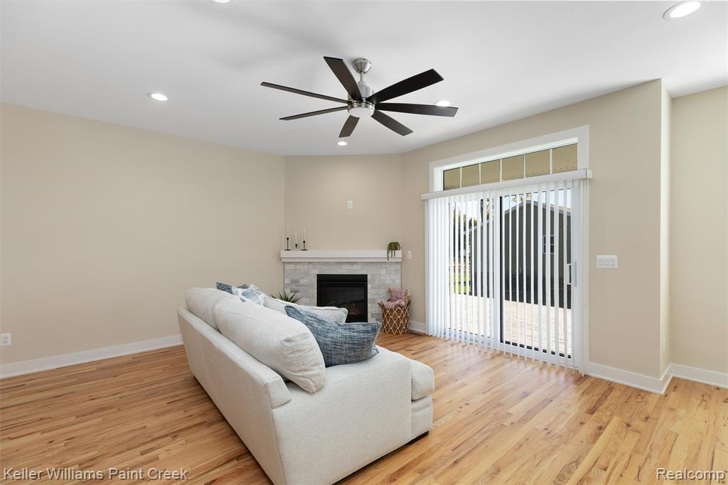 7955 Jordan Drive, Waterford, MI 48327 — Photo 17