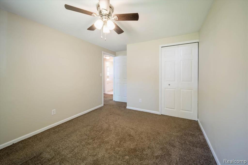 2363 Darnell Street, Wolverine Lake, MI 48390 — Photo 11