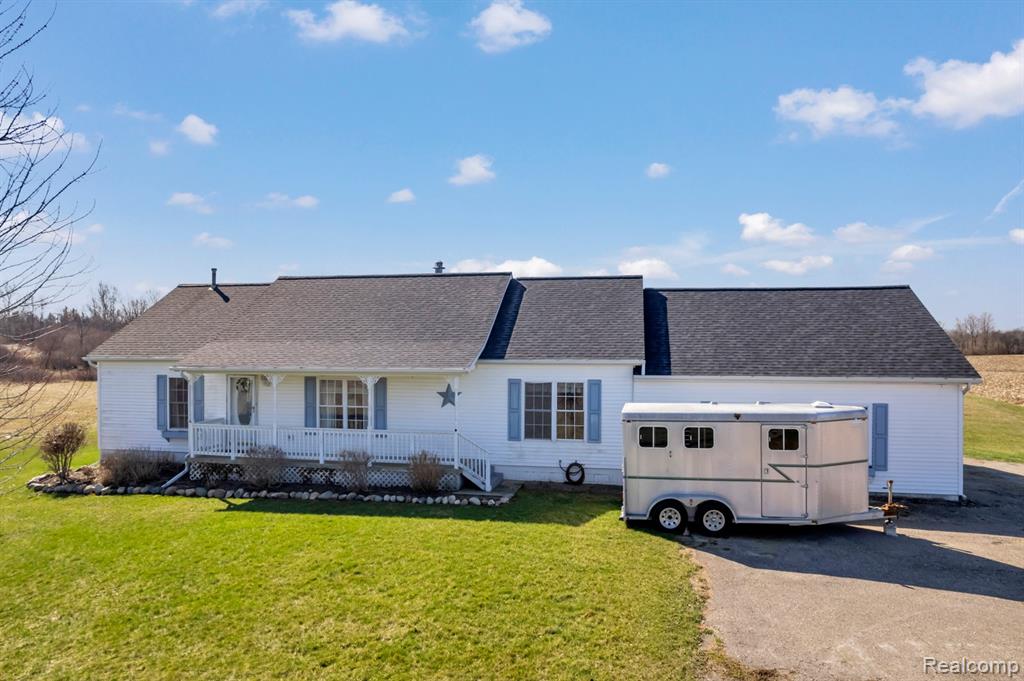 12833 Sullivan Road, Emmett, MI 48022 — Photo 2