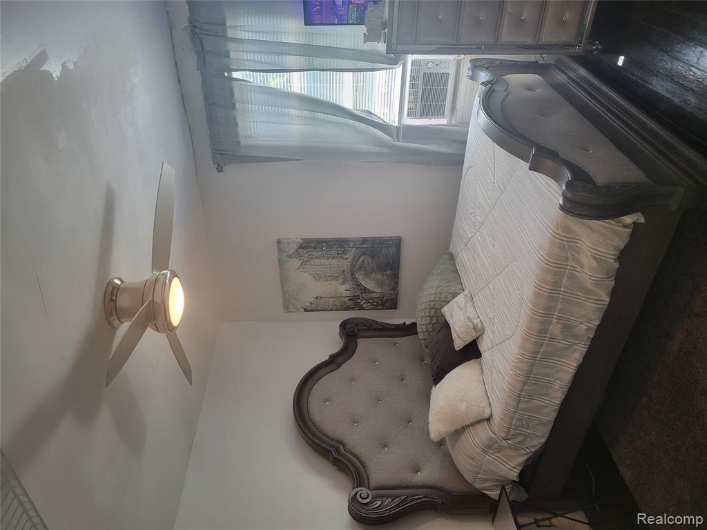 4408 Pennsylvania Street, Detroit, MI 48214 — Photo 21