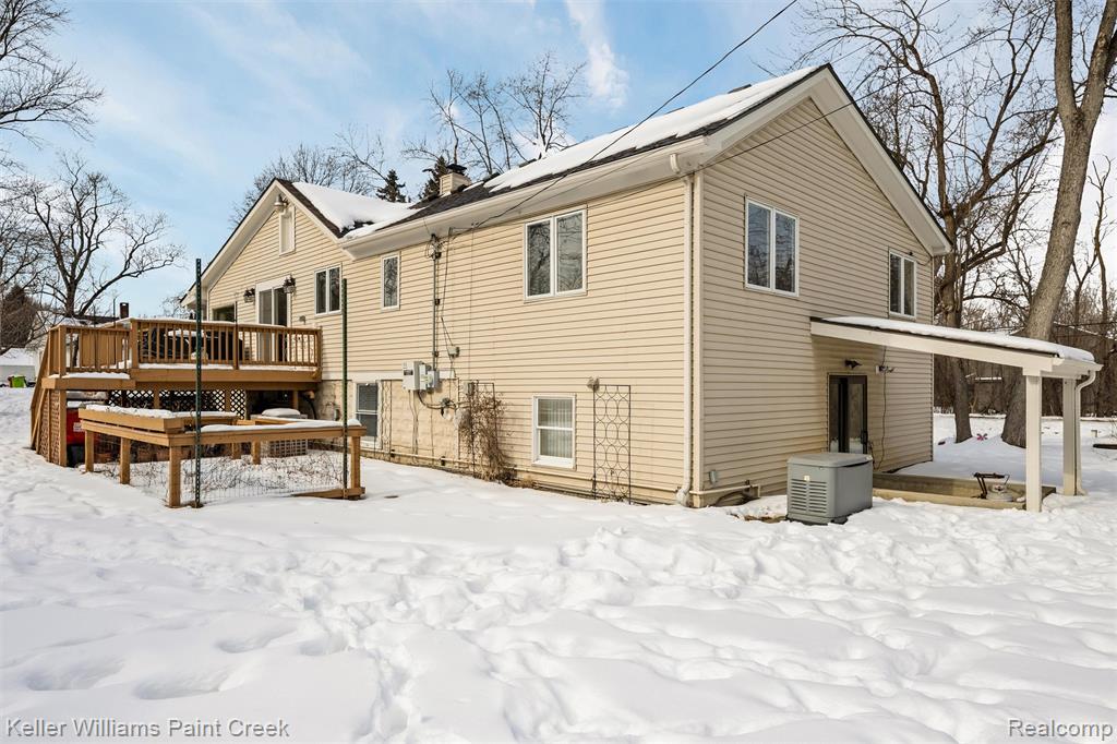 5615 Loveland Street, West Bloomfield, MI — Photo 32