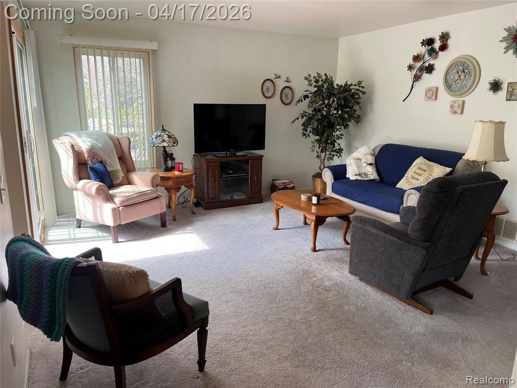 920 Saybrook, 19, Waterford, MI 48327 — Photo 4