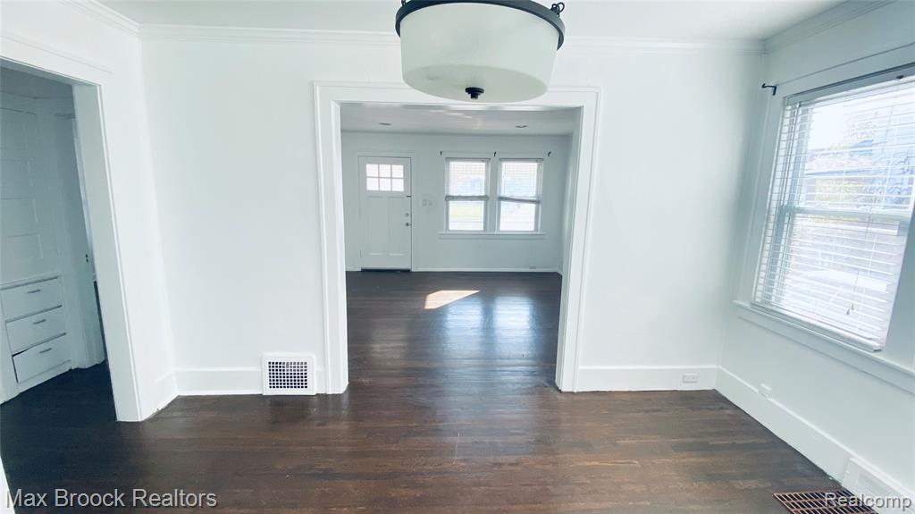465 E OAKRIDGE #1 Street, Ferndale, MI 48220 — Photo 3