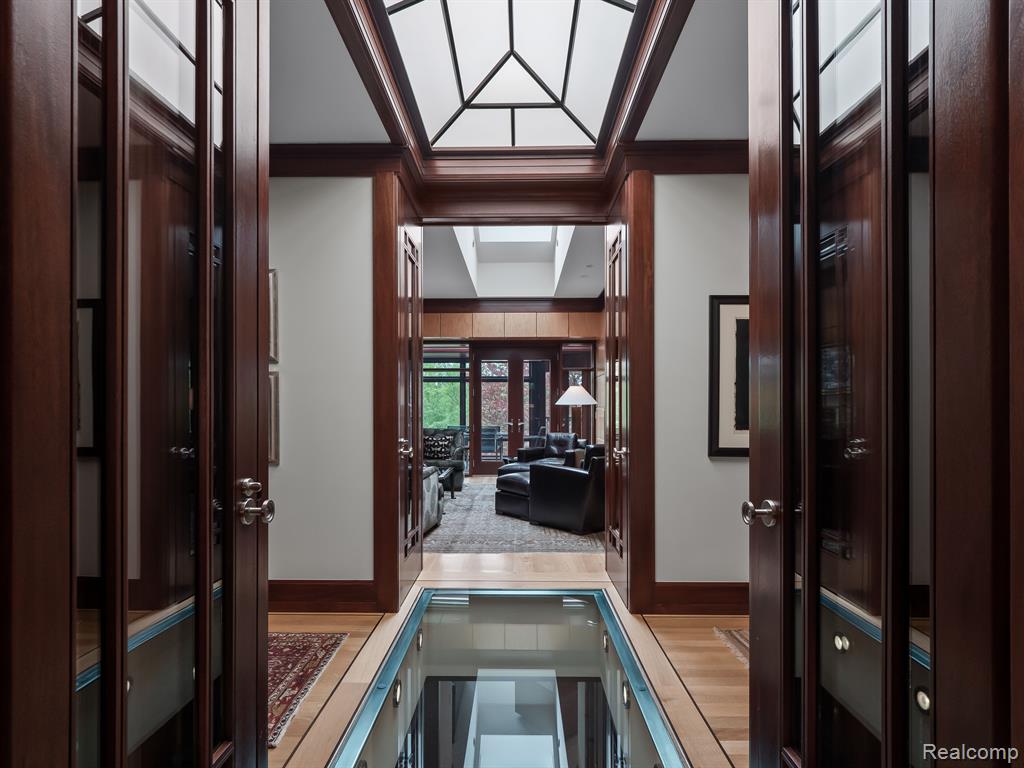 834 SOUTHFIELD Road, Birmingham, MI 48009 — Photo 25