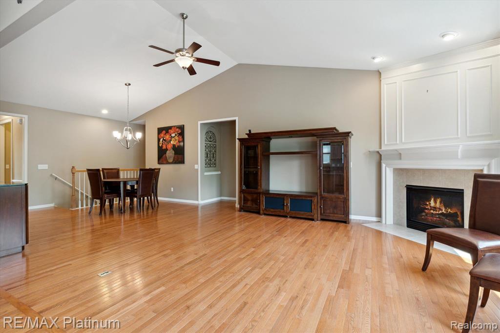 3872 RAINIER Drive, 94, Howell, MI 48843 — Photo 9