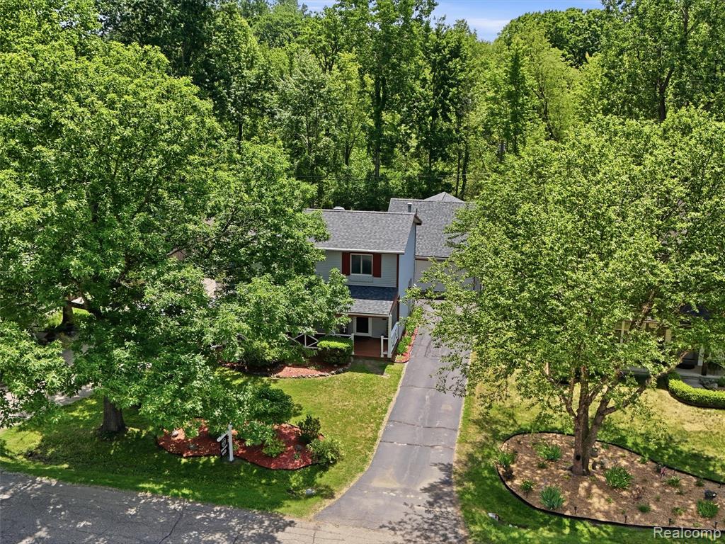 5565 Crescent Road, Waterford, MI 48327 — Photo 36