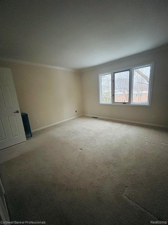 4896 Royal Cove Drive, Shelby Twp, MI 48316 — Photo 16