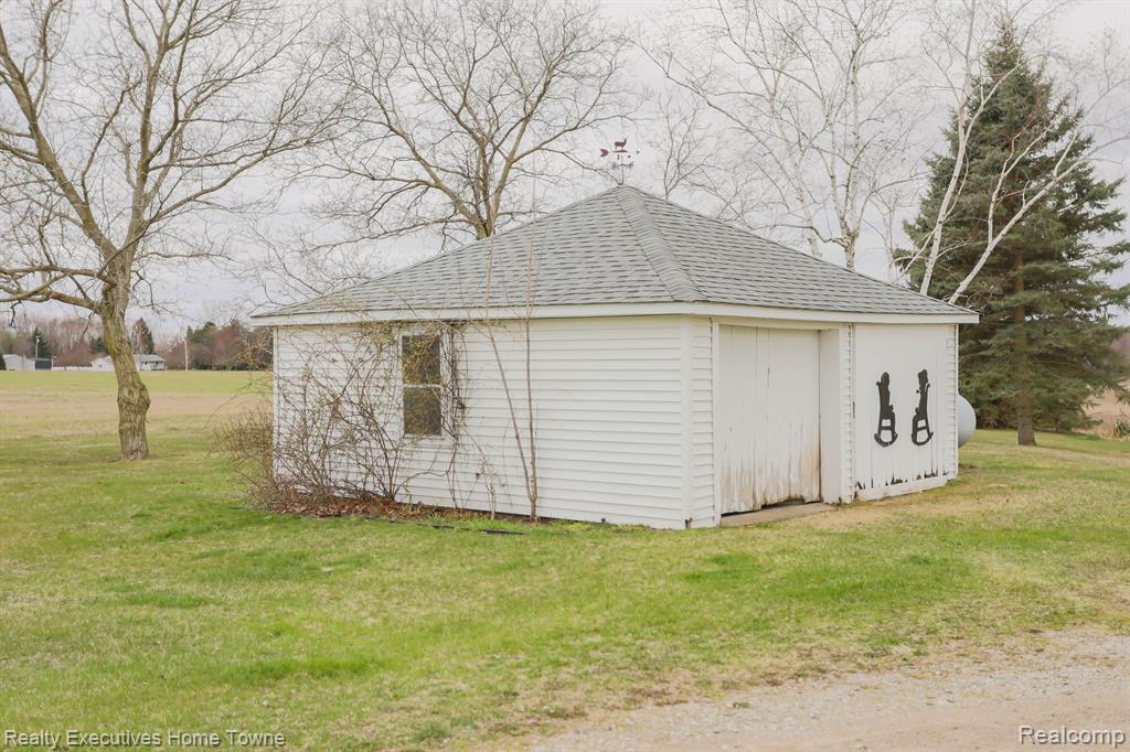 6123 FARGO Road, Greenwood, MI 48006 — Photo 3