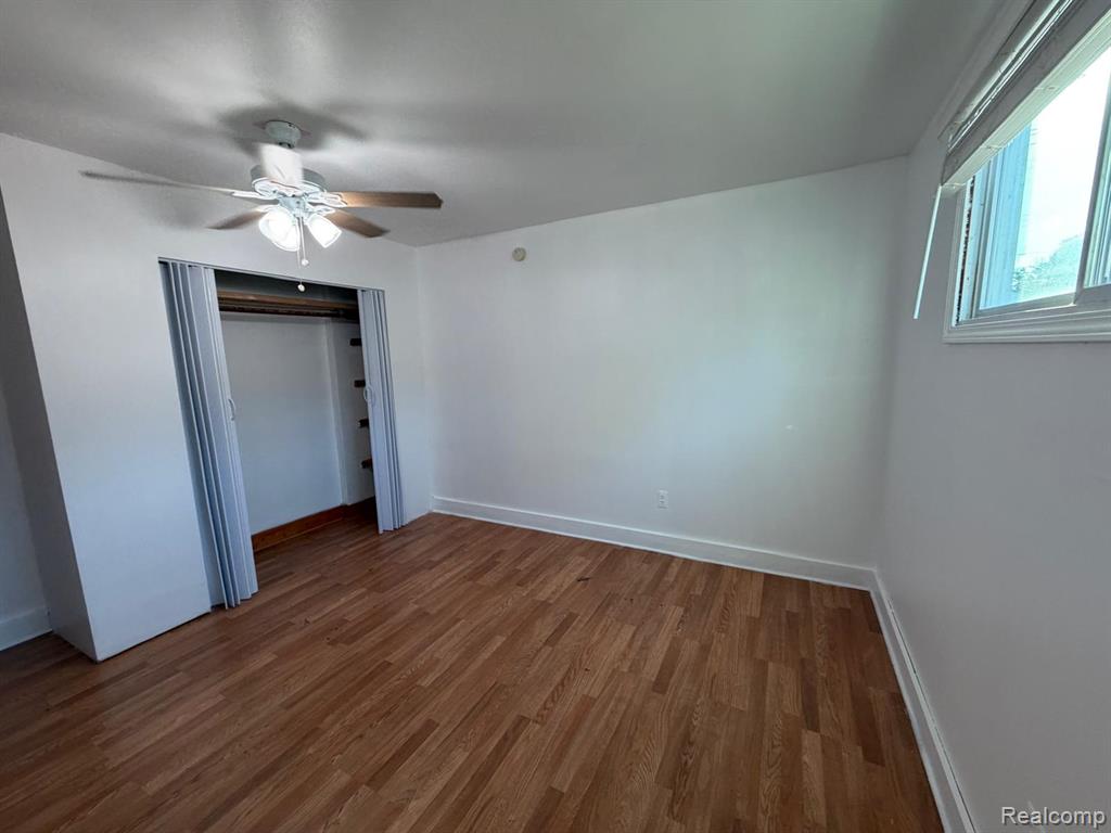 5901 N Vernon Street, Dearborn Heights, MI 48127 — Photo 18