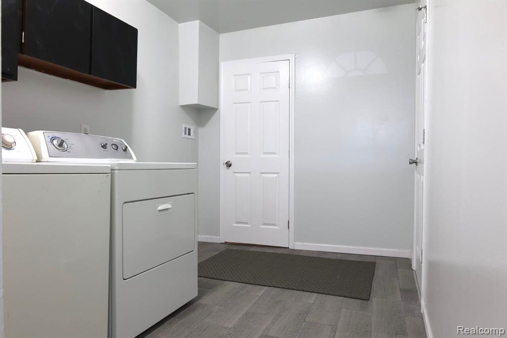 4618 BRUNSWICK Avenue, Flint, MI 48507 — Photo 15