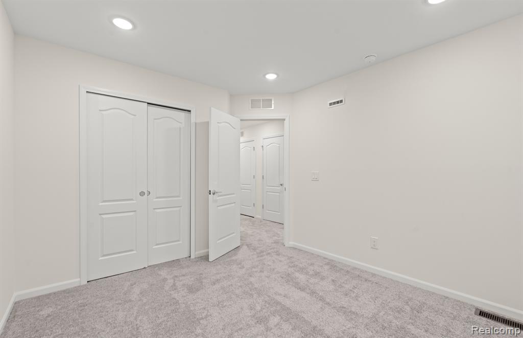 42846 Atwood Avenue, Novi, MI — Photo 27