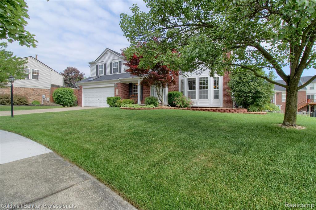 44516 Bramblewood Court, Belleville, MI 48111 — Photo 3