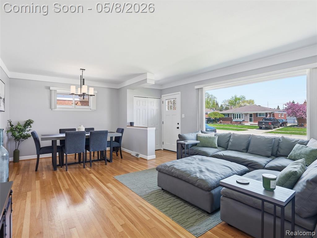 7911 Beatrice, Westland, MI — Photo 11