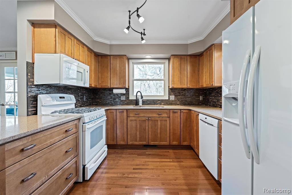 1453 Maplewood Drive, Saline, MI 48176 — Photo 15