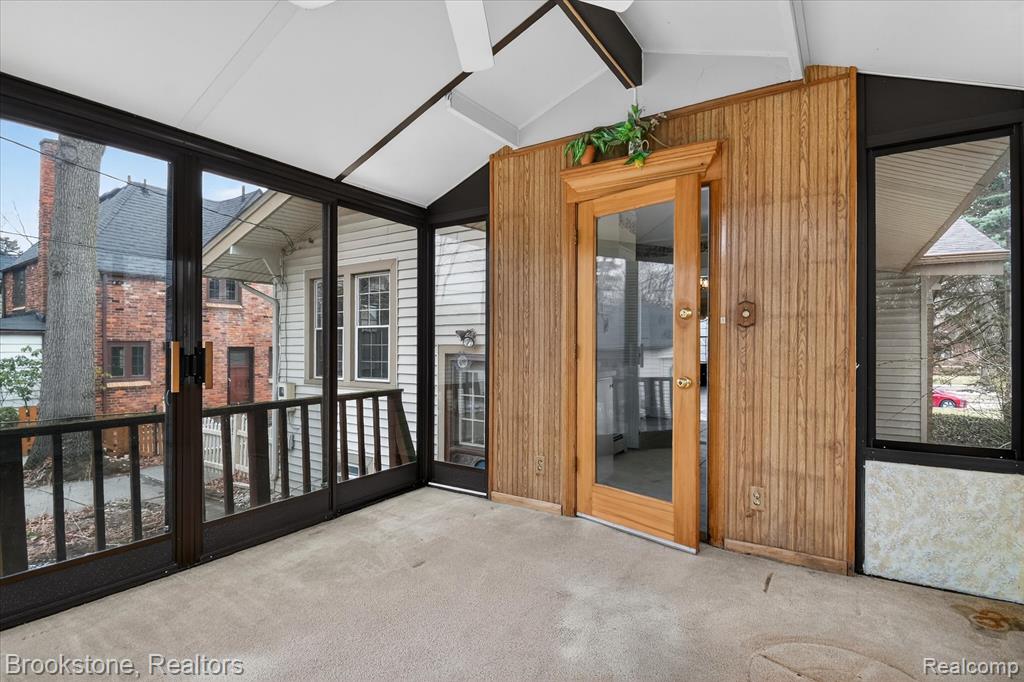 86 OAKDALE Boulevard, Pleasant Ridge, MI — Photo 27