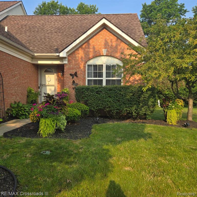 8776 Ironwood Drive, Belleville, MI 48111 — Photo 2
