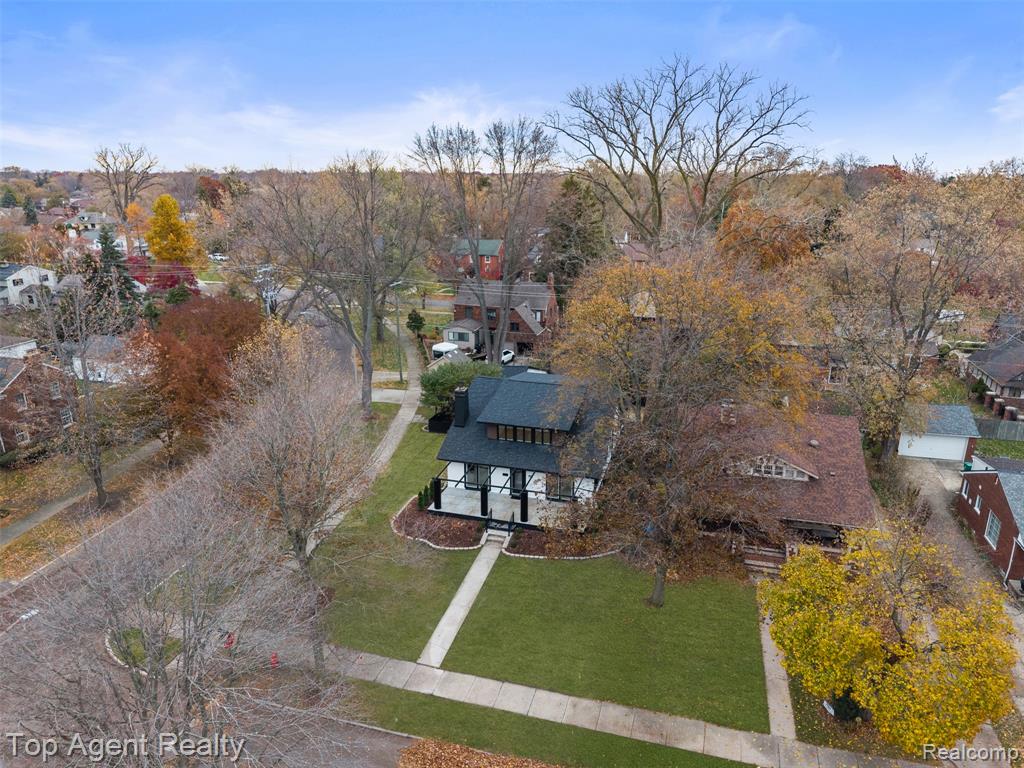 784 Barrington Road, Grosse Pointe Park, MI 48230 — Photo 48