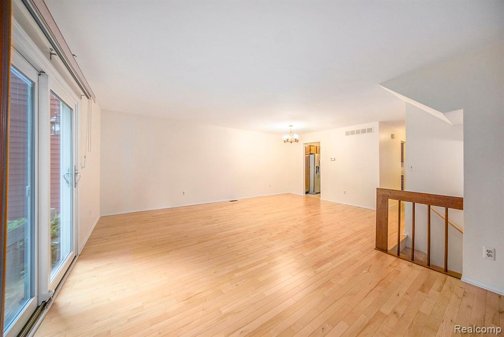 3510 BURBANK Drive, Ann Arbor, MI 48105 — Photo 7